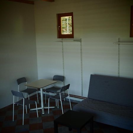 Srub U Lanovky Hostel Ramzová Kültér fotó